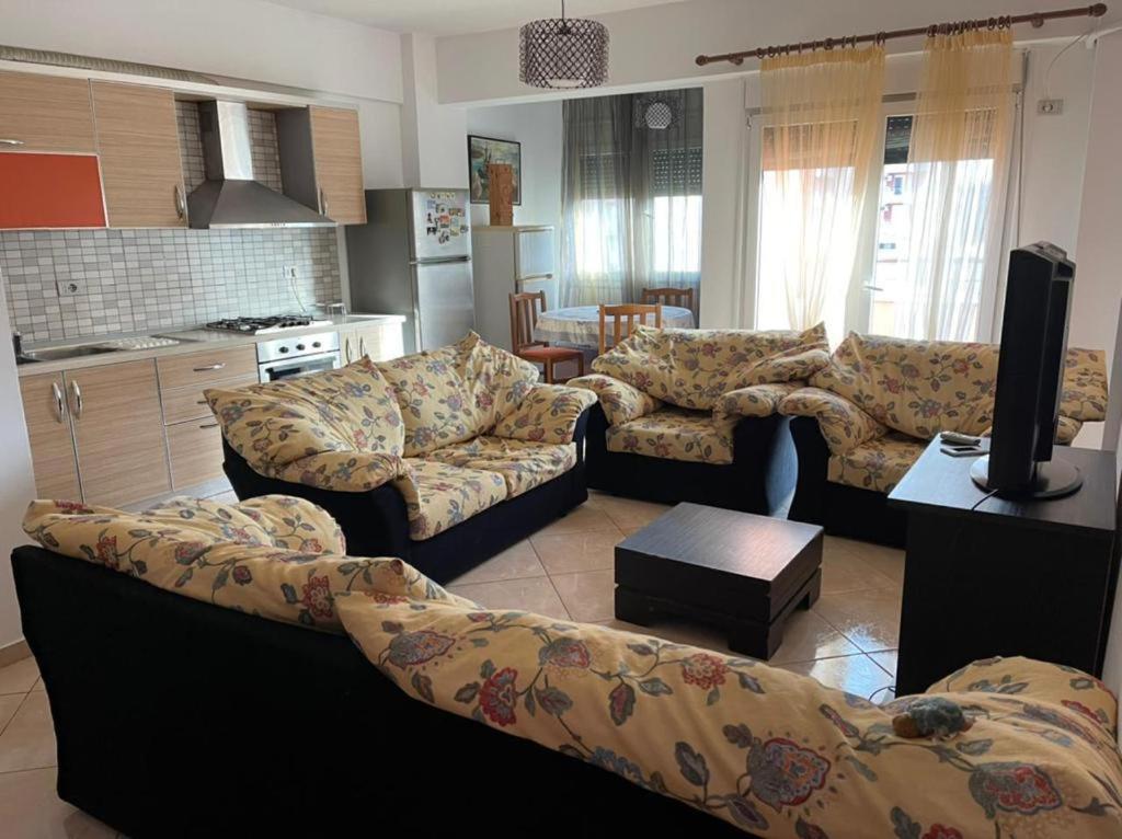 Ela Appartaments Vlorë Εξωτερικό φωτογραφία